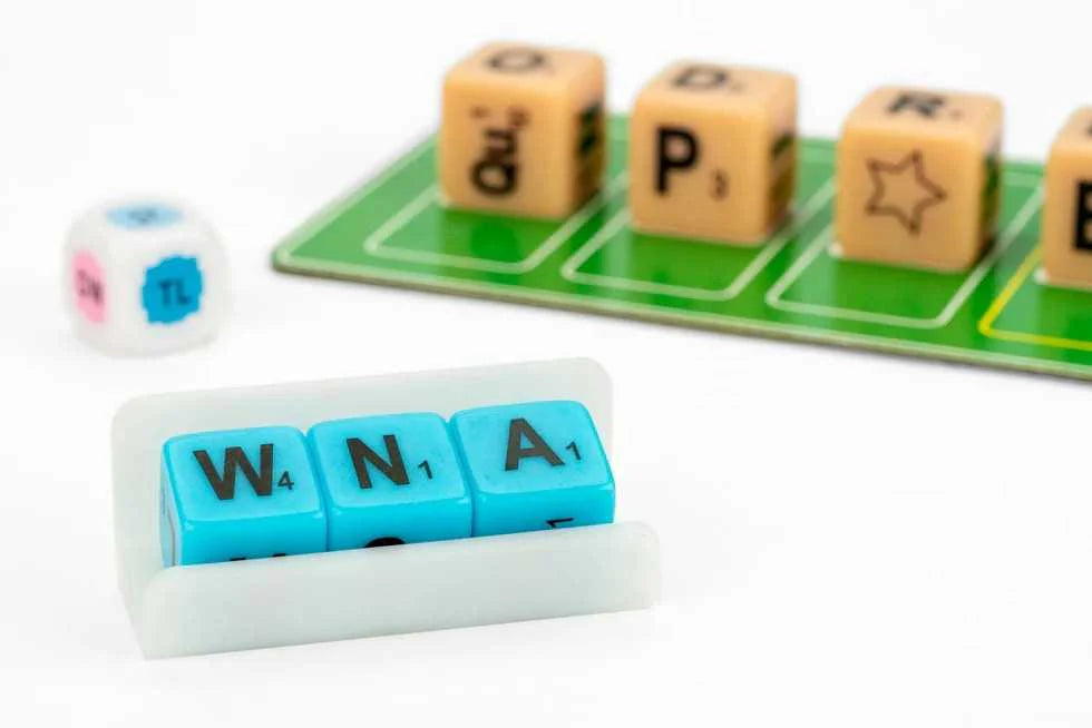 Hasbro Scrabble Texas Spell Em
